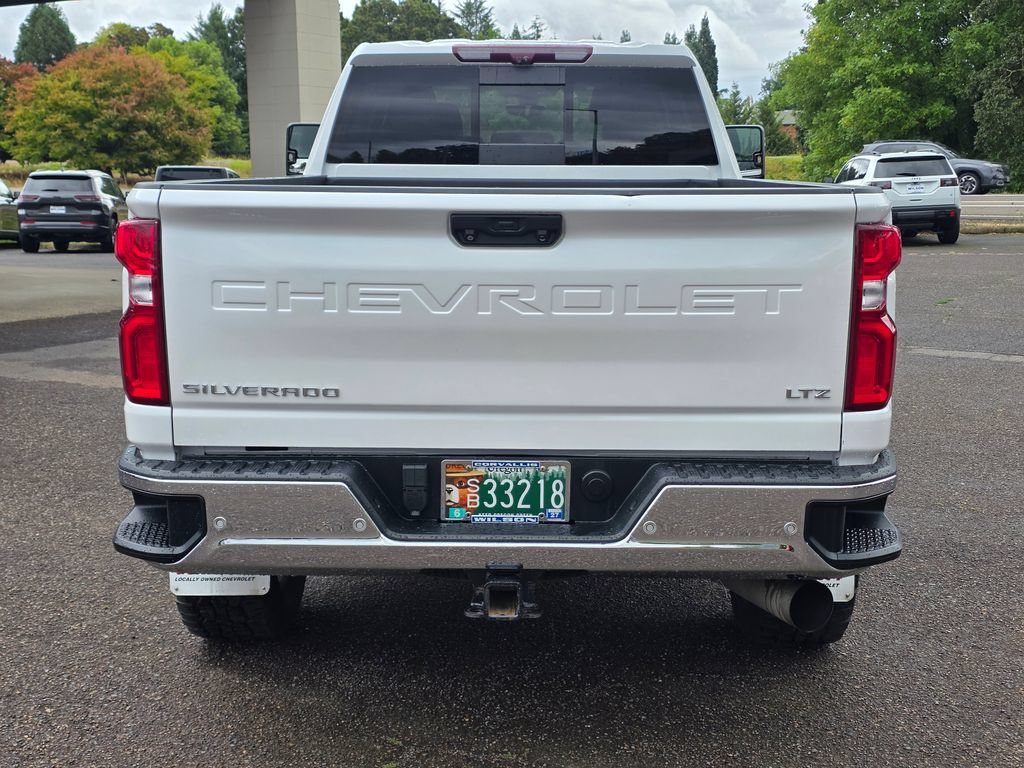 Used 2020 Chevrolet Silverado 2500 LTZ w/ LTZ Premium Package AWD/4WD image 6