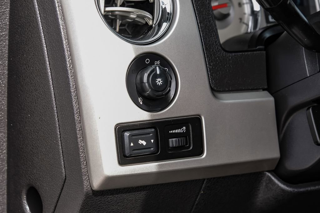 Used 2010 Ford F150 Lariat image 16