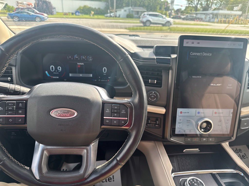 Used 2023 Ford Expedition Platinum AWD/4WD image 19