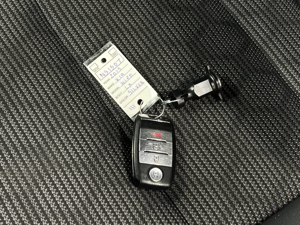 Used 2019 Kia Niro LX FWD image 37
