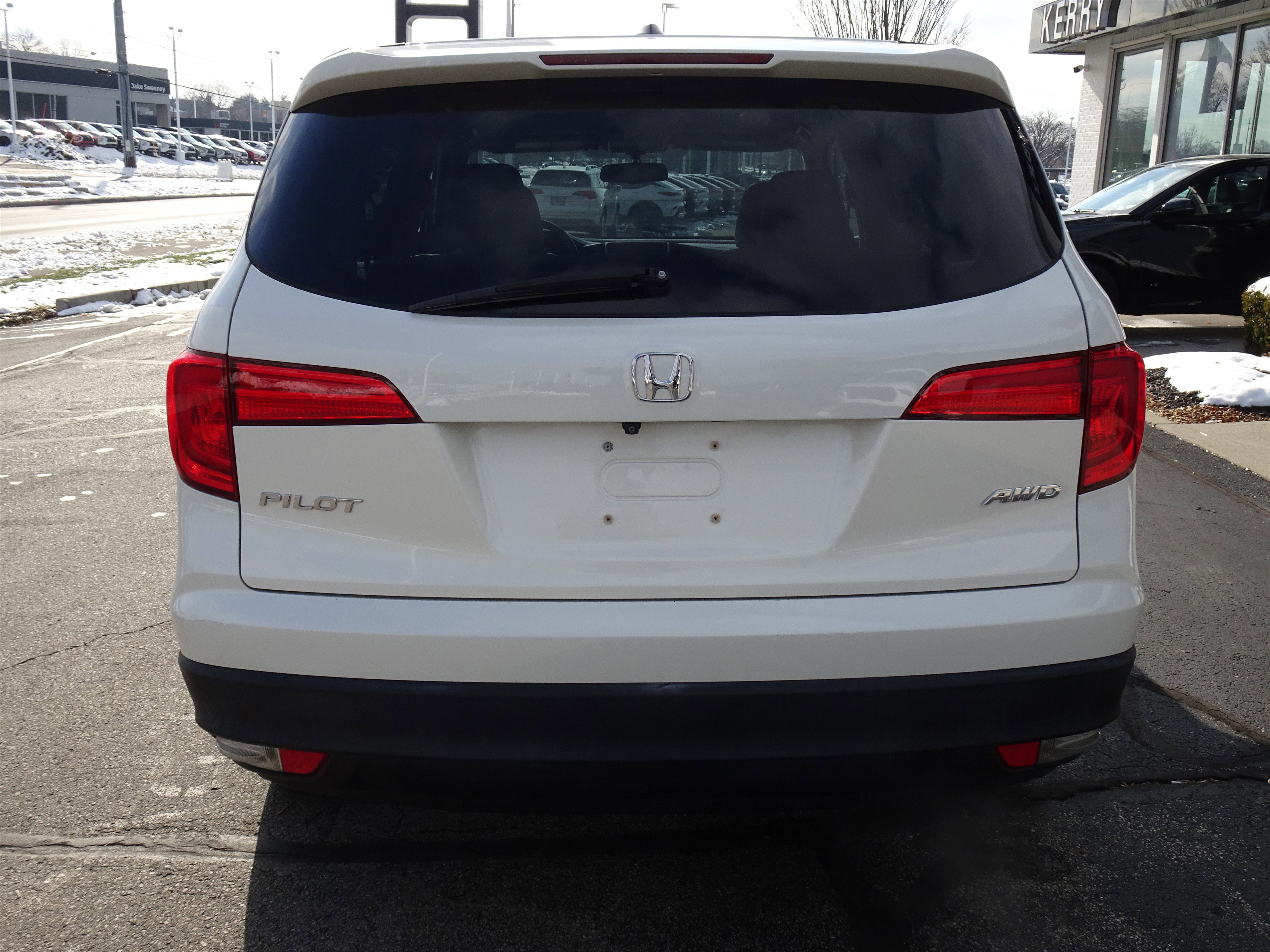 Used 2016 Honda Pilot EX-L image 4