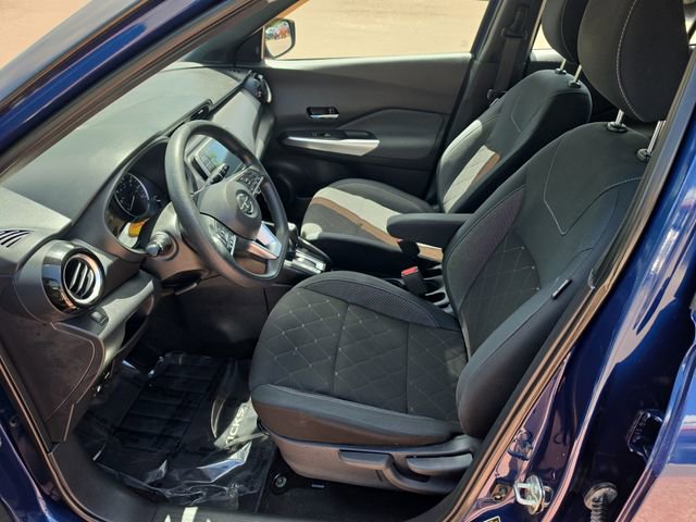 Used 2019 Nissan Kicks SV FWD image 9