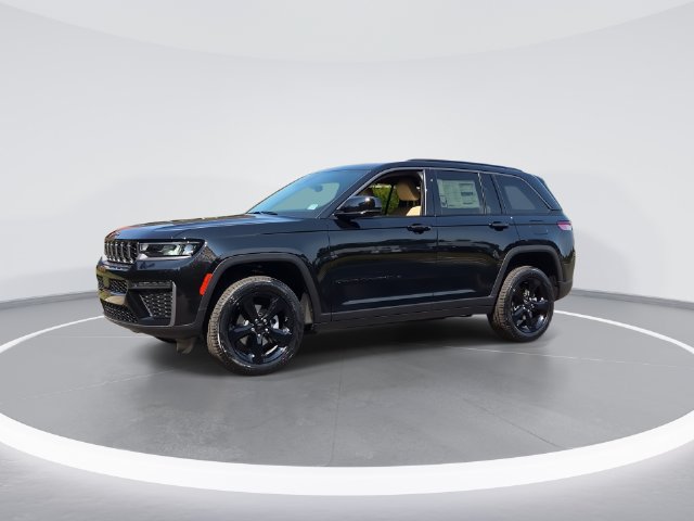 New 2026 Jeep Grand Cherokee Limited w/ Limited Altitude Package AWD/4WD image 4