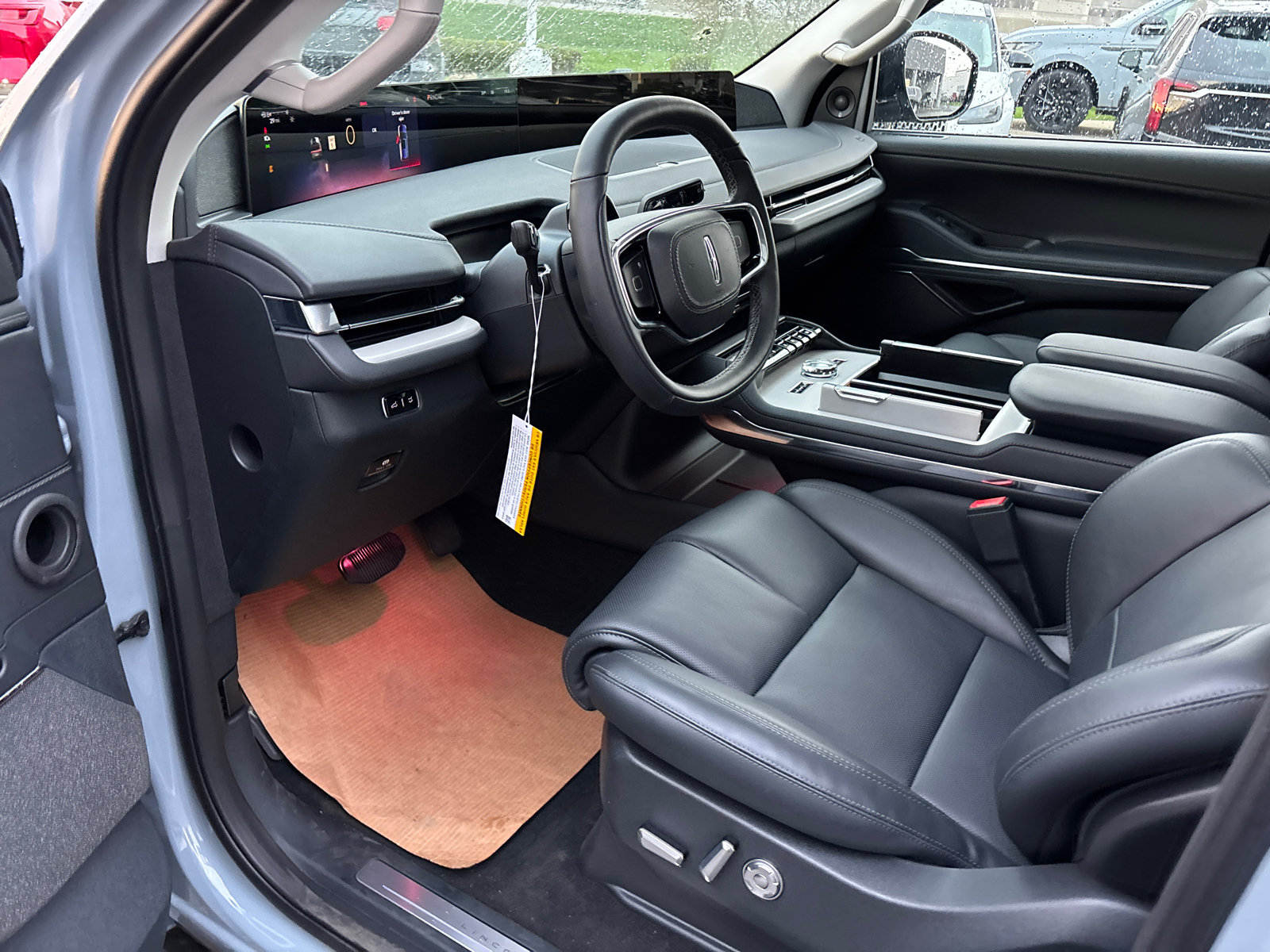 New 2026 Lincoln Navigator Reserve AWD/4WD image 24