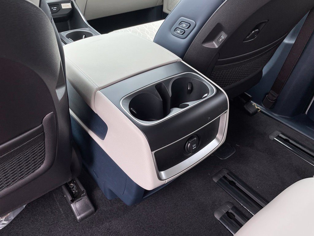 New 2026 Kia Carnival EX FWD image 28
