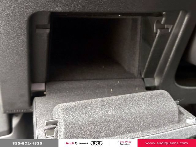 Used 2025 Audi A6 e-tron Premium Plus w/ Premium Plus AWD/4WD image 23