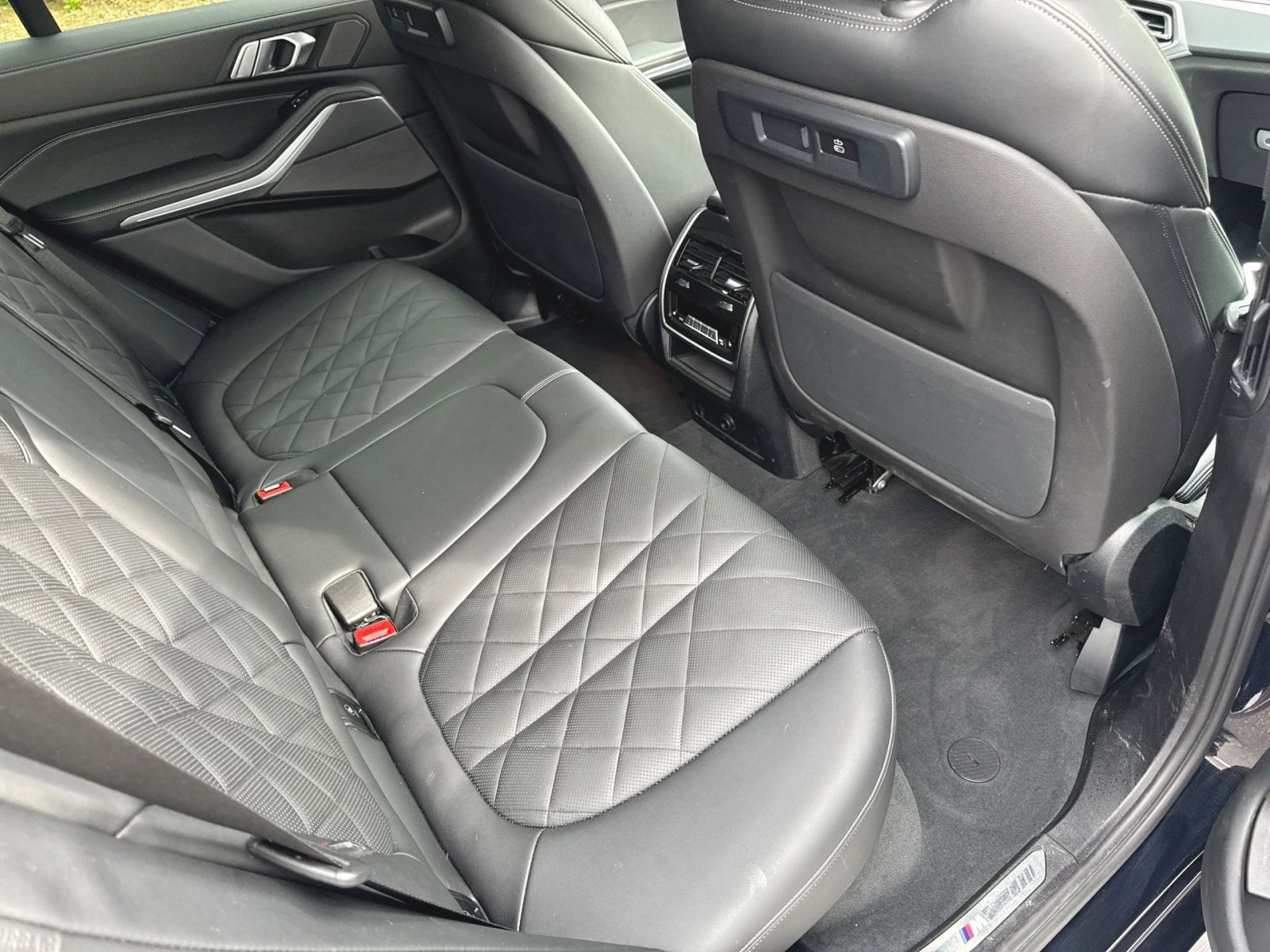 Used 2023 BMW X5 xDrive40i w/ M Sport Package image 32