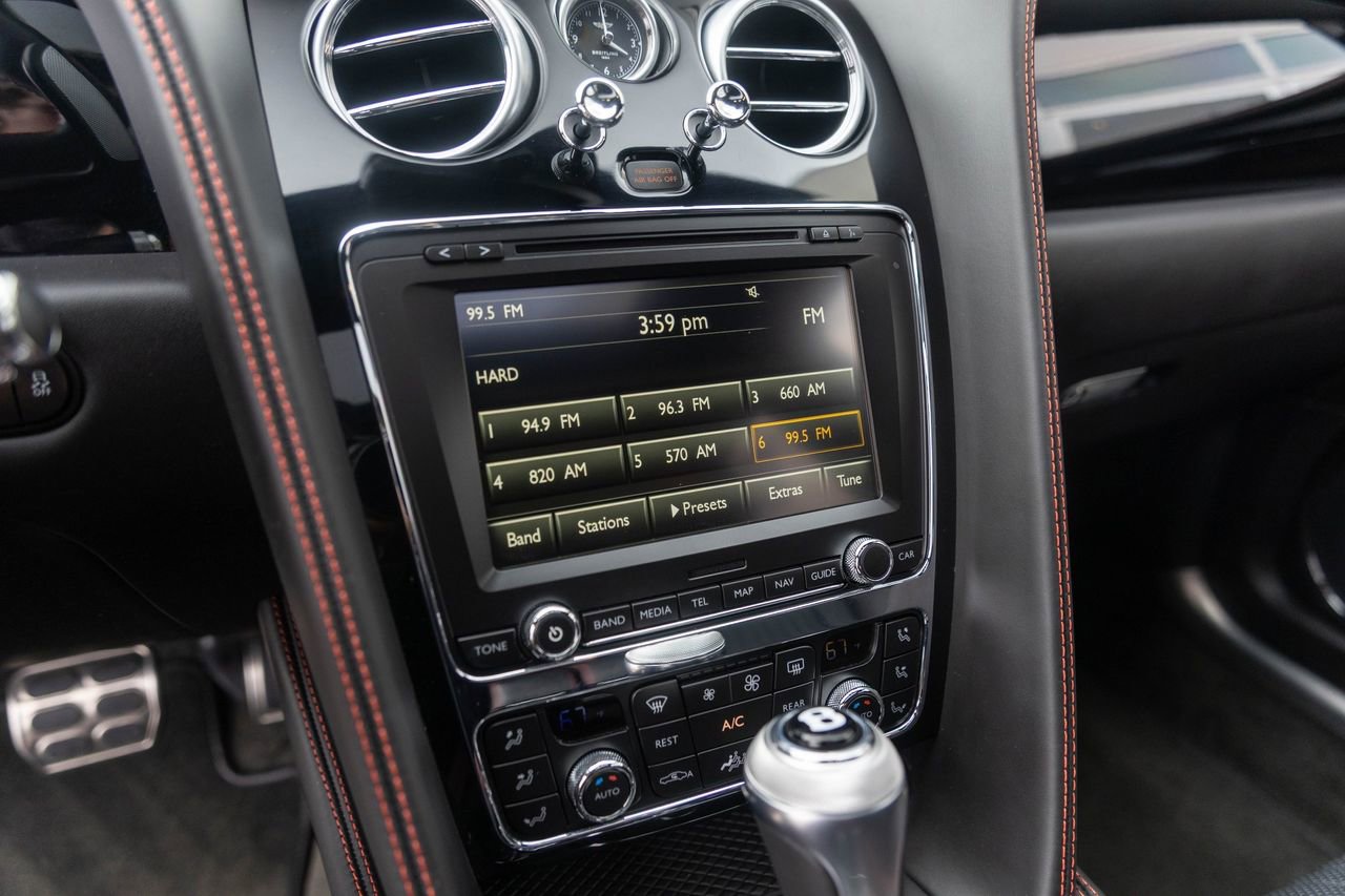 Used 2018 Bentley Flying Spur S V8 AWD/4WD image 31