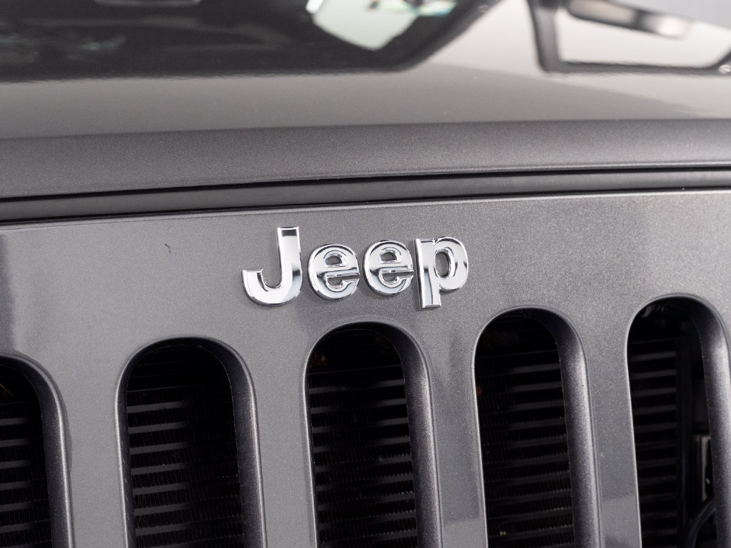 Used 2018 Jeep Wrangler Unlimited Sport S AWD/4WD image 34