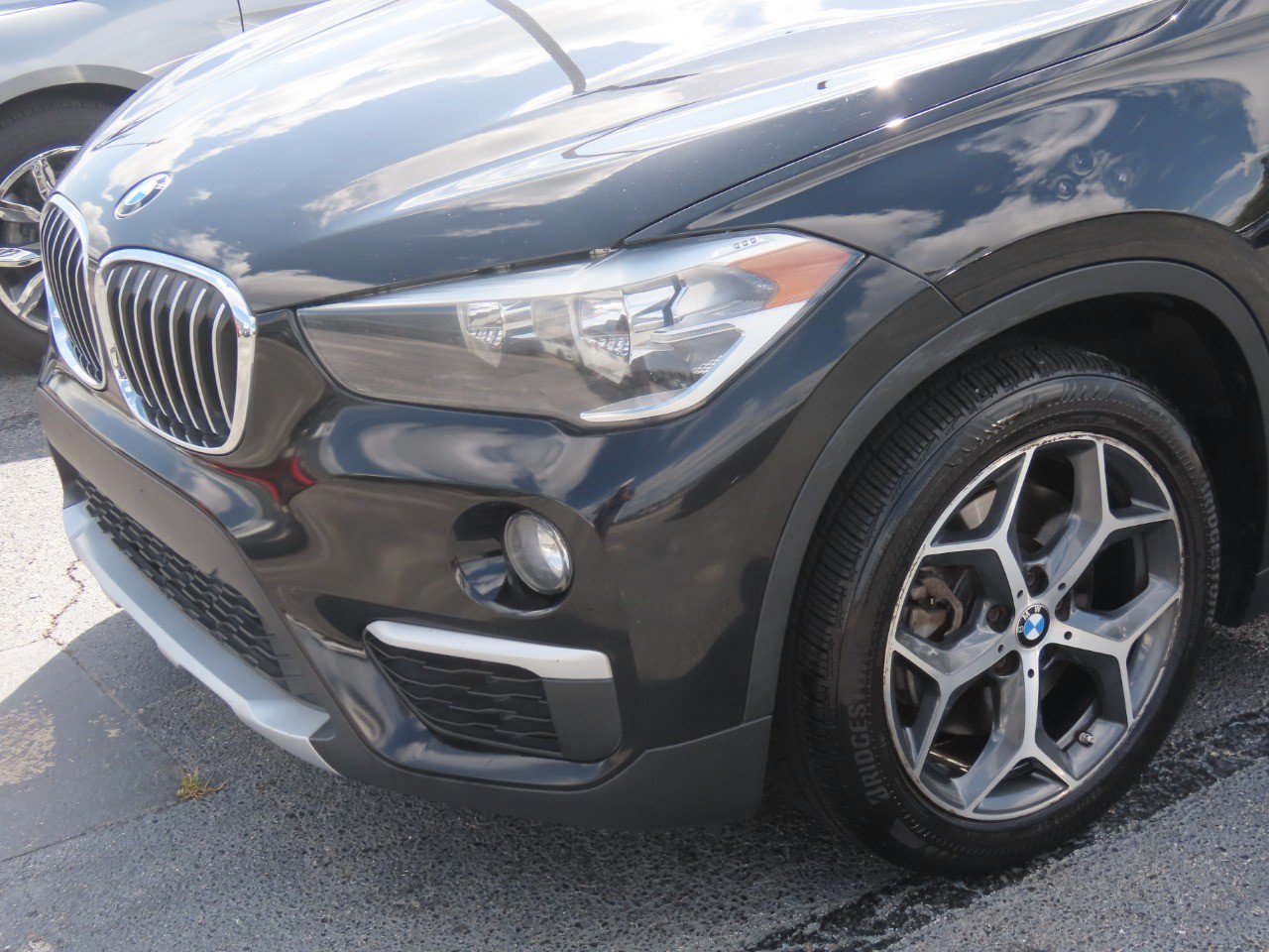Used 2018 BMW X1 sDrive28i FWD image 3