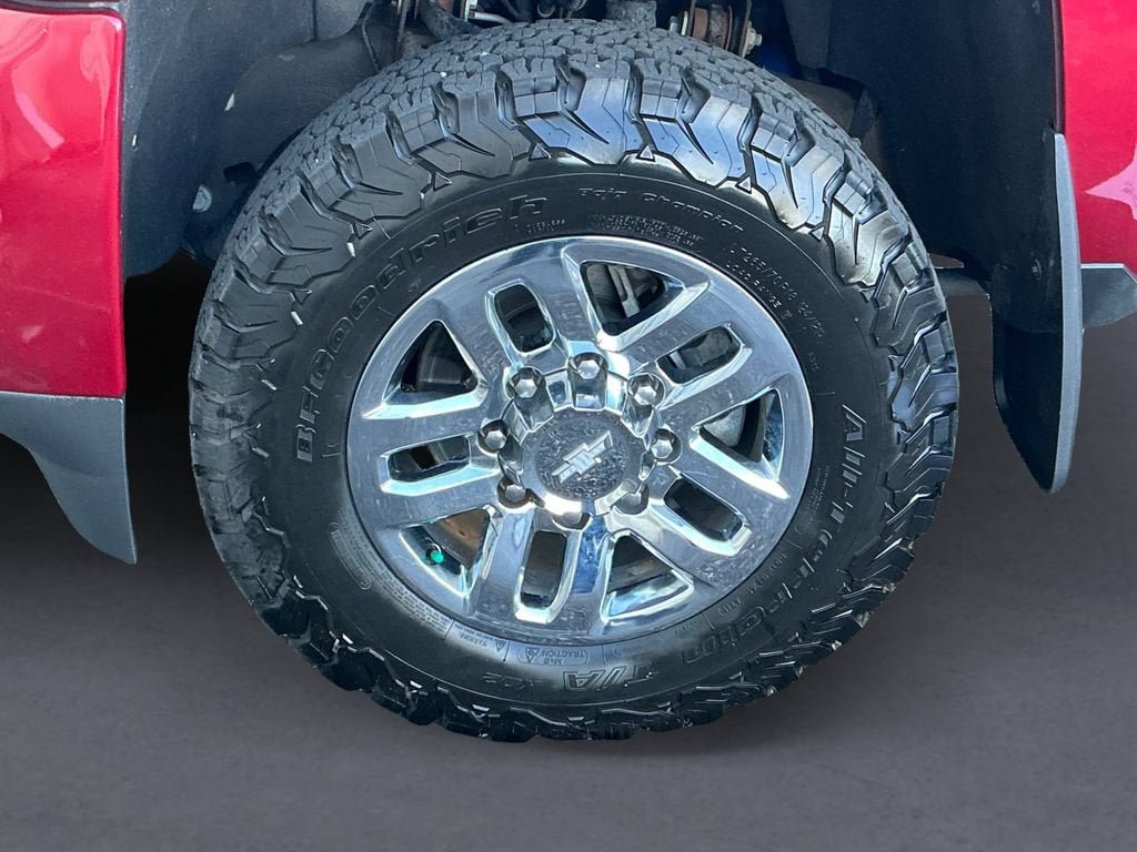 Used 2019 Chevrolet Silverado 2500 High Country w/ Duramax Plus Package AWD/4WD image 9