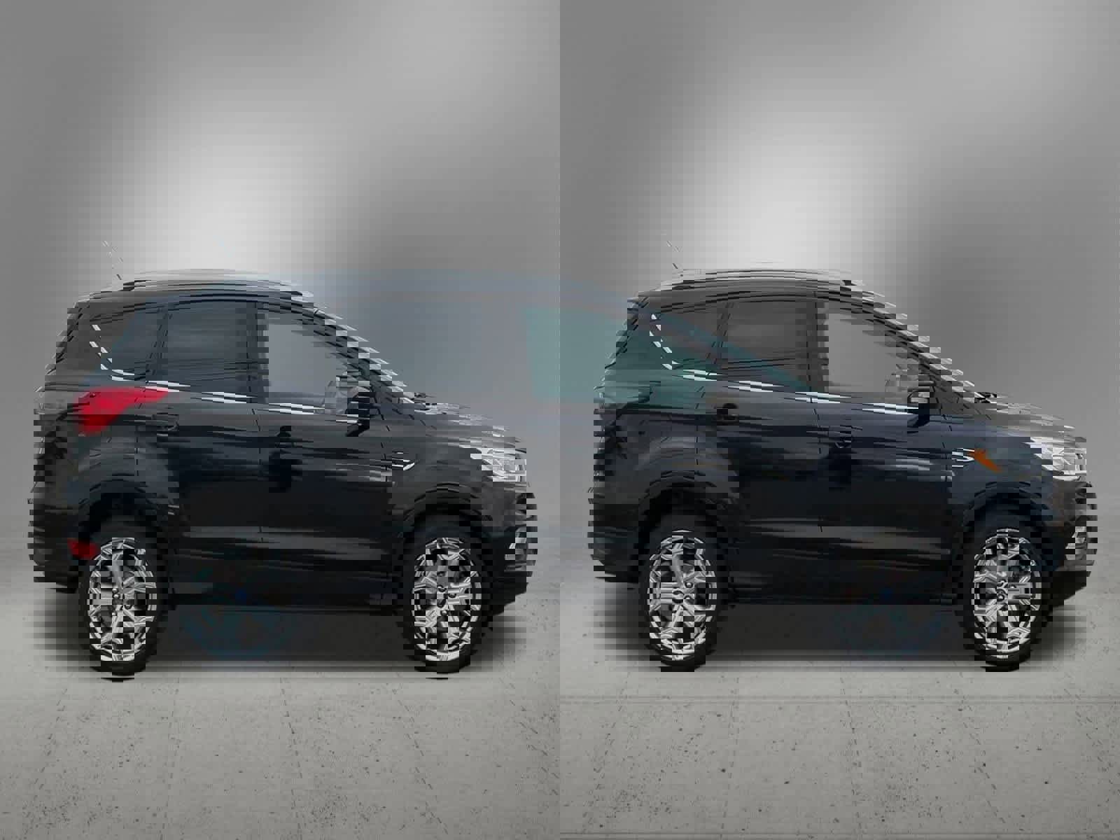 Used 2019 Ford Escape Titanium image 7