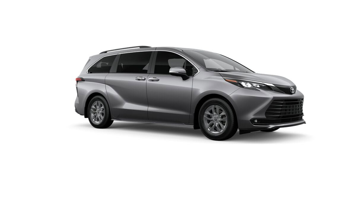 New 2026 Toyota Sienna XLE FWD image 14