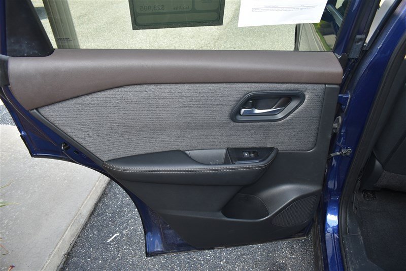 Used 2023 Nissan Rogue SV AWD/4WD image 20