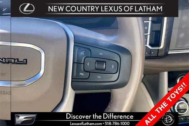 Used 2023 GMC Yukon Denali image 15