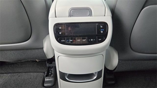 New 2026 Hyundai Ioniq 9 Limited image 19