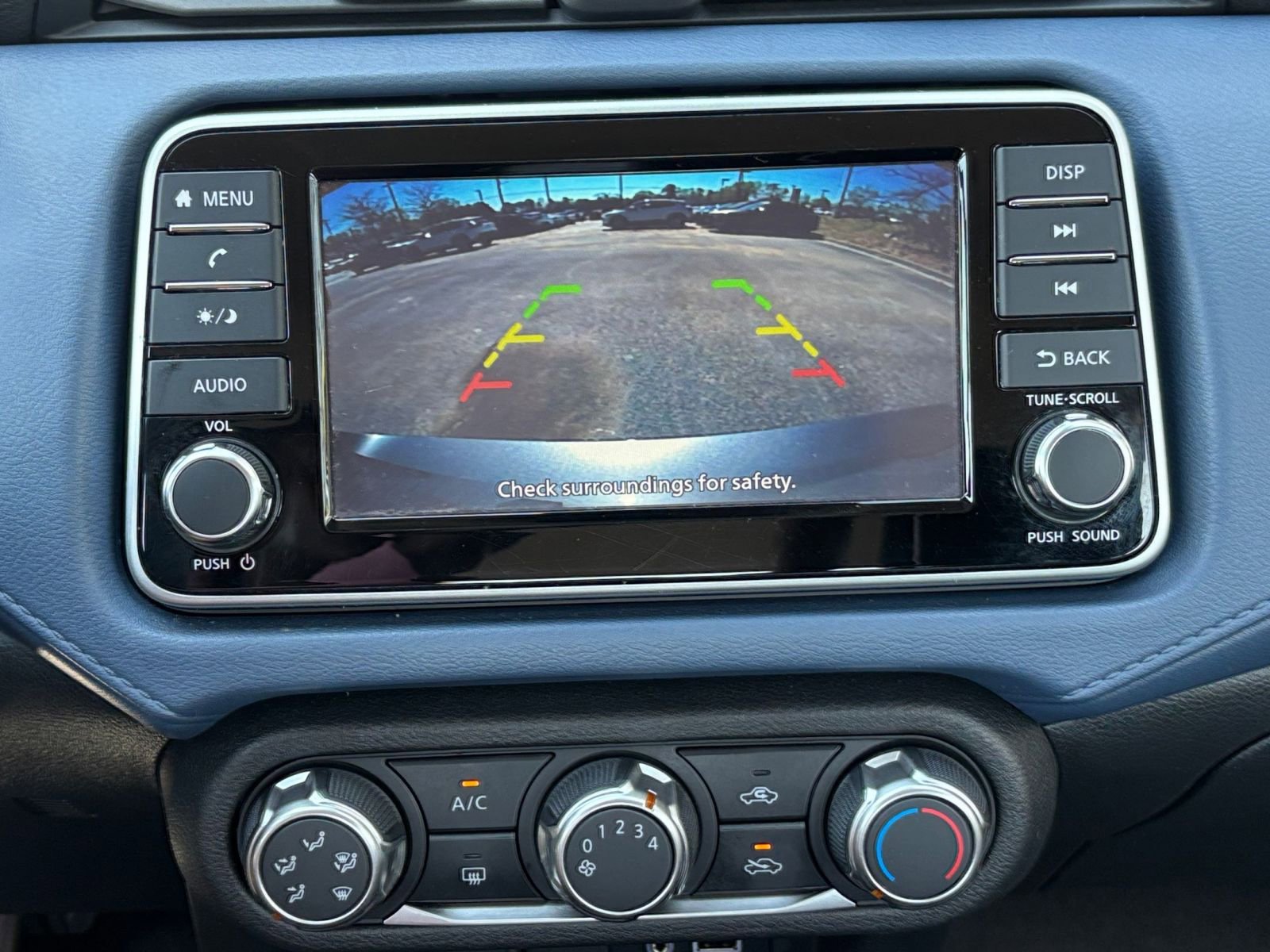 Used 2025 Nissan Versa SV FWD image 24