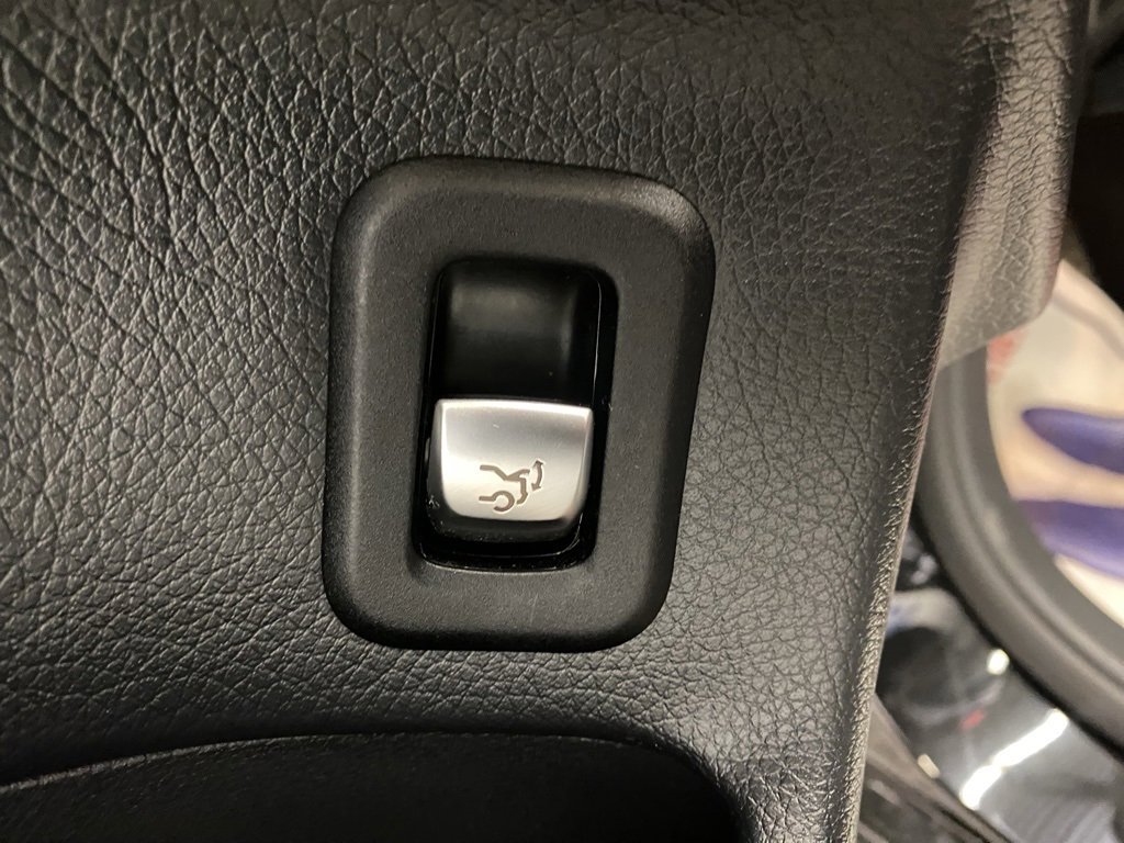 Used 2019 Mercedes-Benz GLC 43 AMG 4MATIC image 38