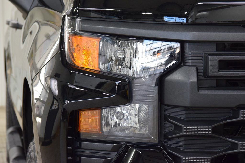 New 2026 Chevrolet Silverado 1500 Custom Trail Boss w/ Turbomax Blackout Package image 12