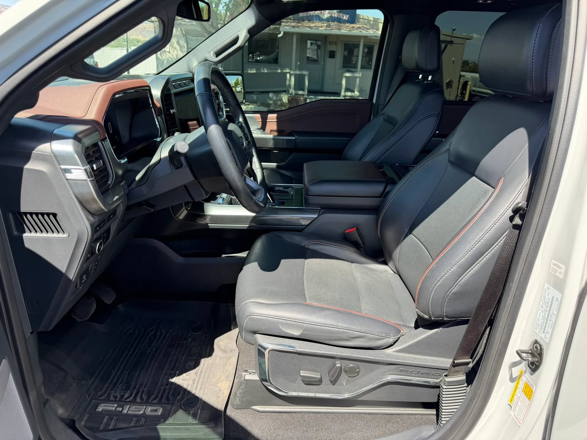 Used 2023 Ford F150 Lariat AWD/4WD image 26