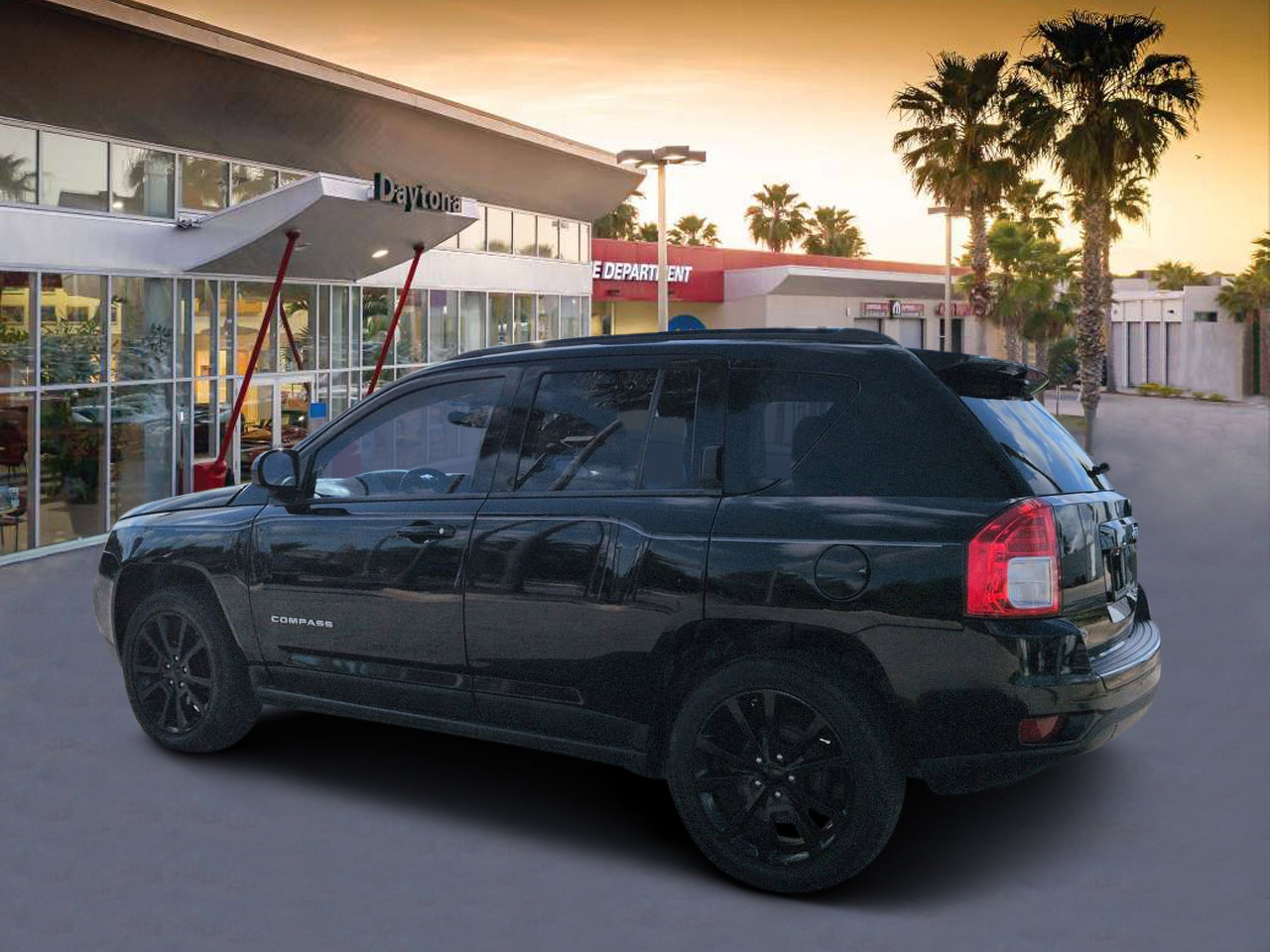 Used 2012 Jeep Compass Latitude w/ Altitude Pkg FWD image 5