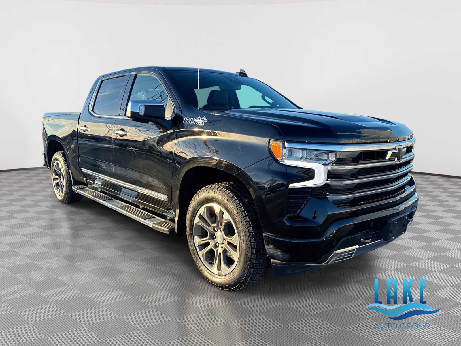 Certified 2023 Chevrolet Silverado 1500 High Country w/ Z71 Off-Road Package