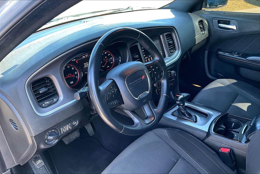 Used 2022 Dodge Charger SXT w/ Blacktop Package image 13