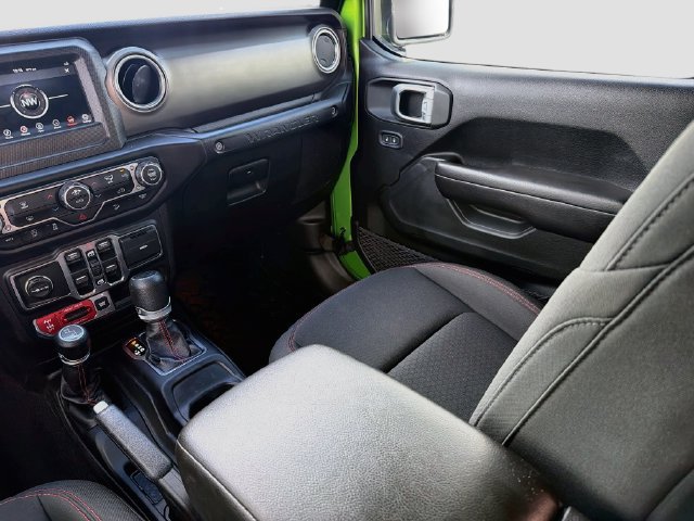 Used 2019 Jeep Wrangler Unlimited Rubicon AWD/4WD image 24