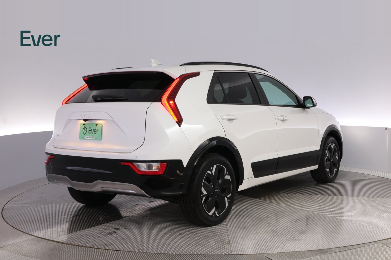 Used 2026 Kia Niro Wind FWD image 3