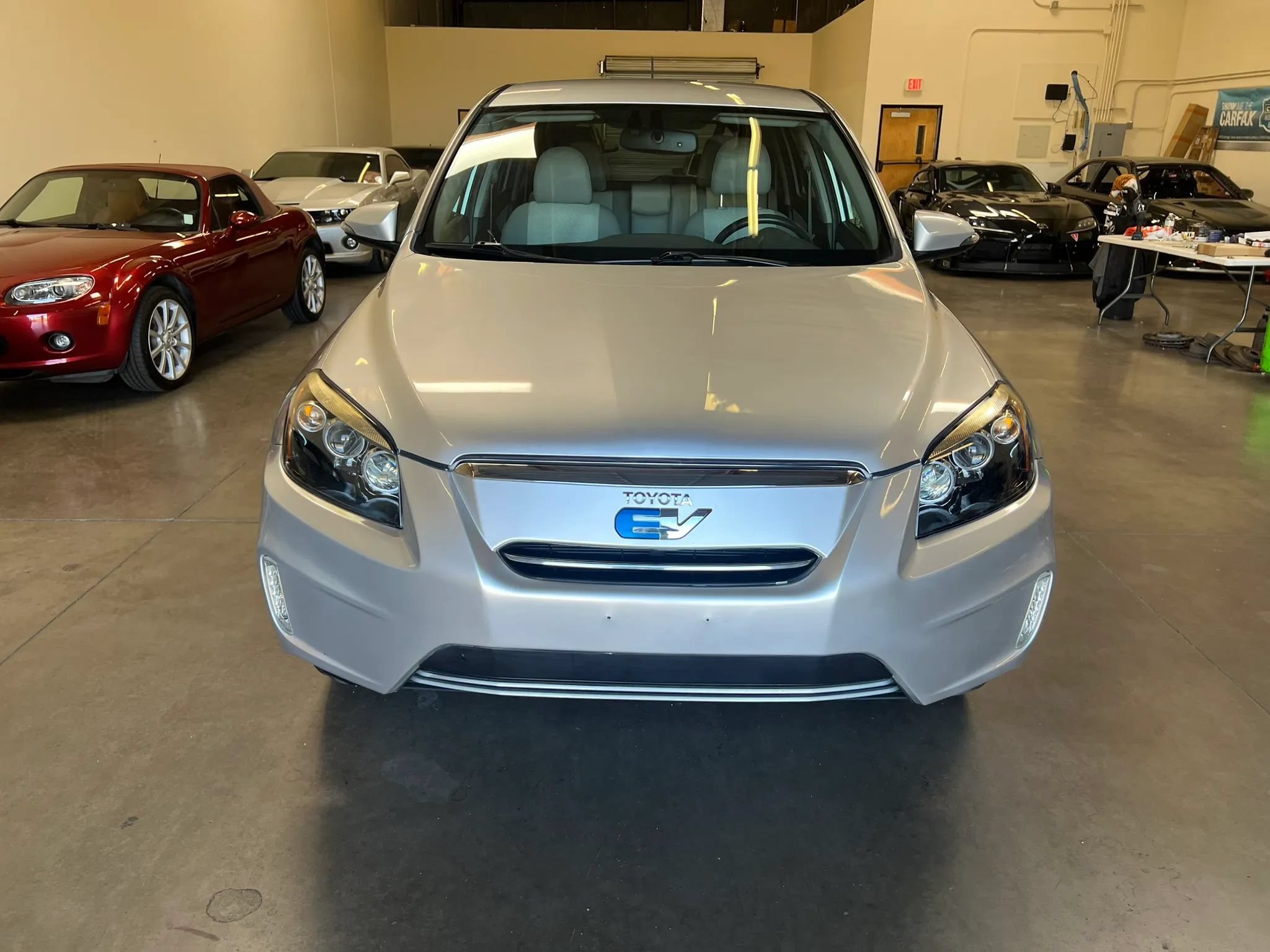 Used 2014 Toyota RAV4 EV FWD image 8