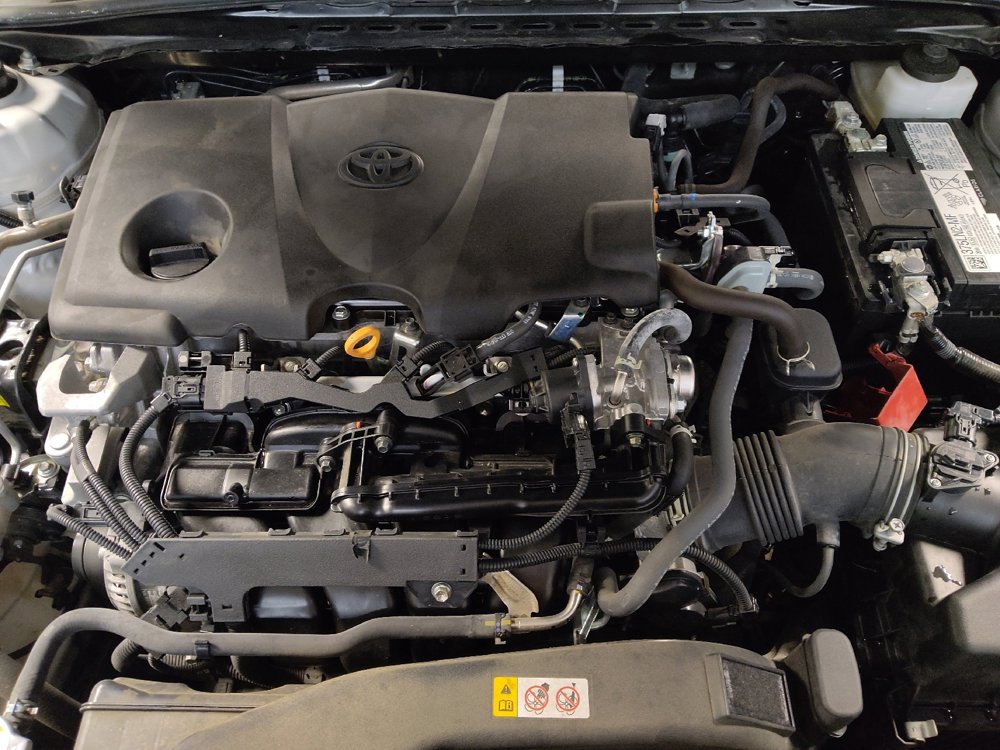 Used 2024 Toyota Camry SE image 30