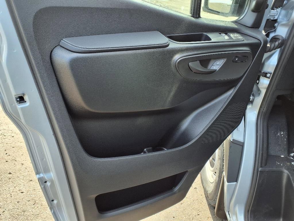 New 2025 Mercedes-Benz Sprinter 2500 image 9