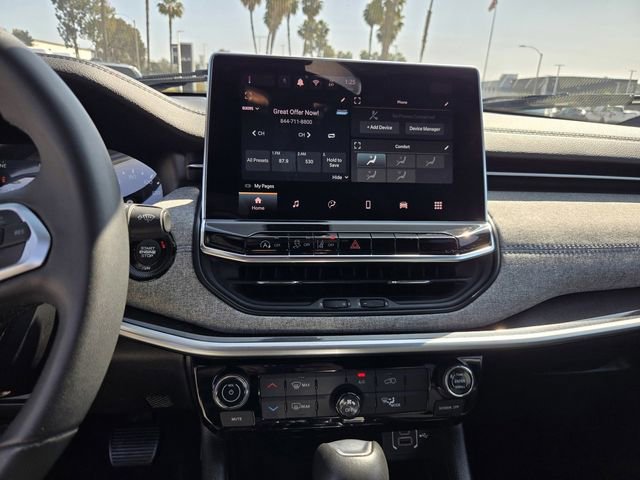 Used 2024 Jeep Compass Latitude AWD/4WD image 19