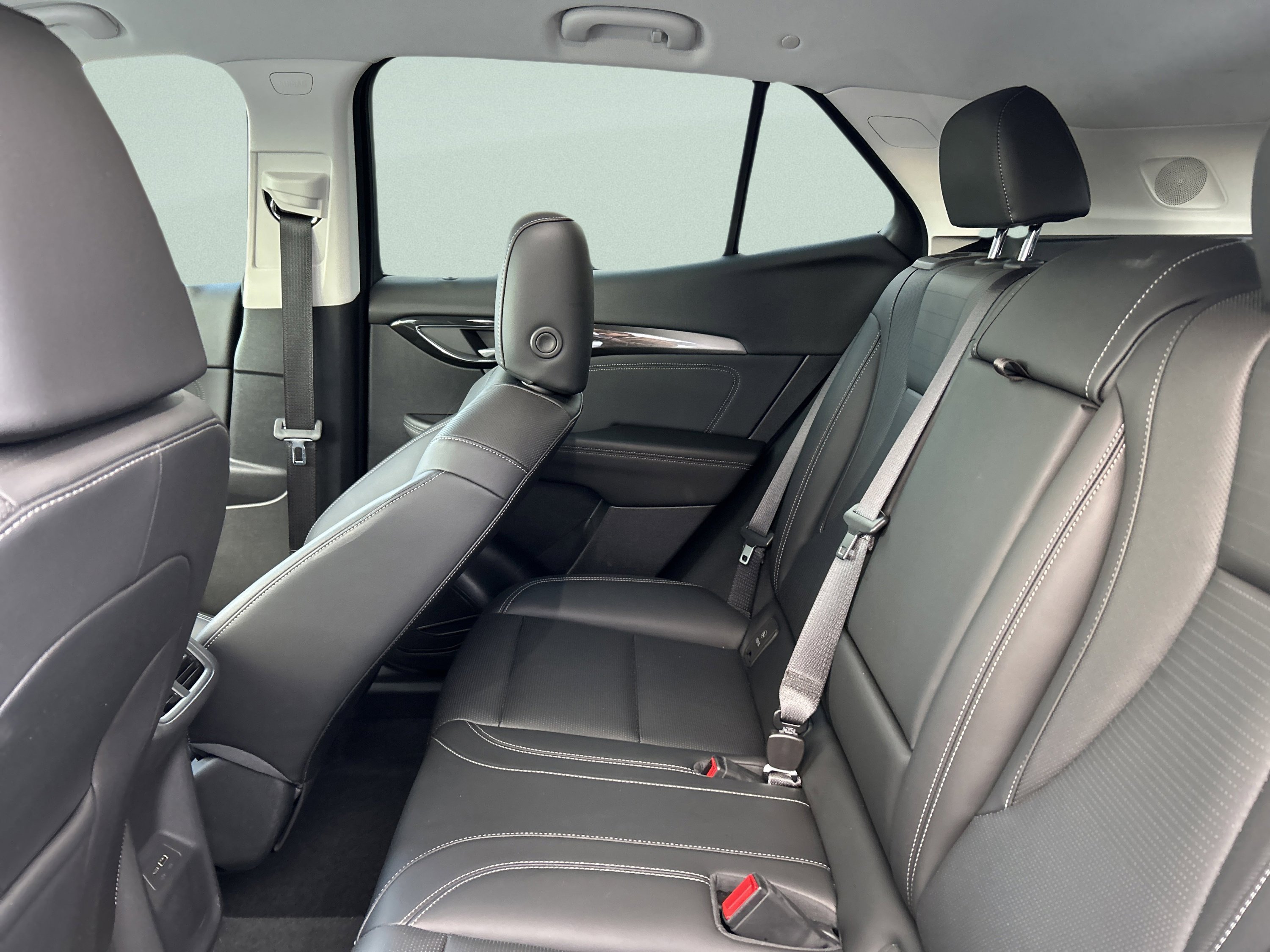 Used 2024 Buick Envision Preferred image 14