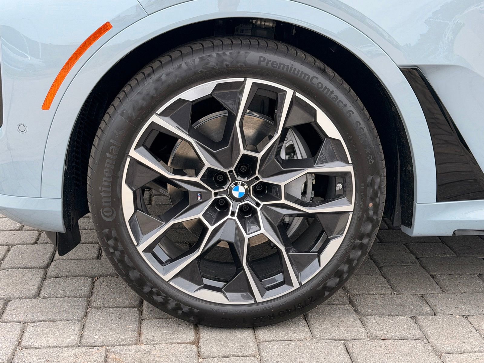 New 2027 BMW X7 xDrive40i w/ M Sport Package AWD/4WD image 13