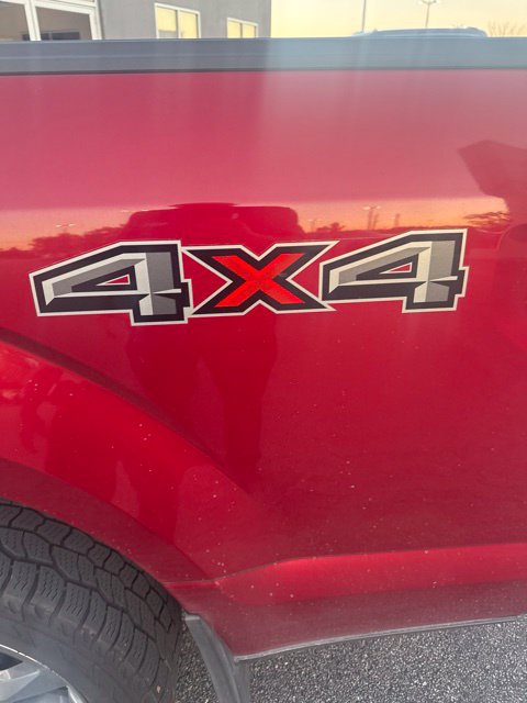 Used 2016 Ford F150 XLT w/ Equipment Group 302A Luxury AWD/4WD image 10