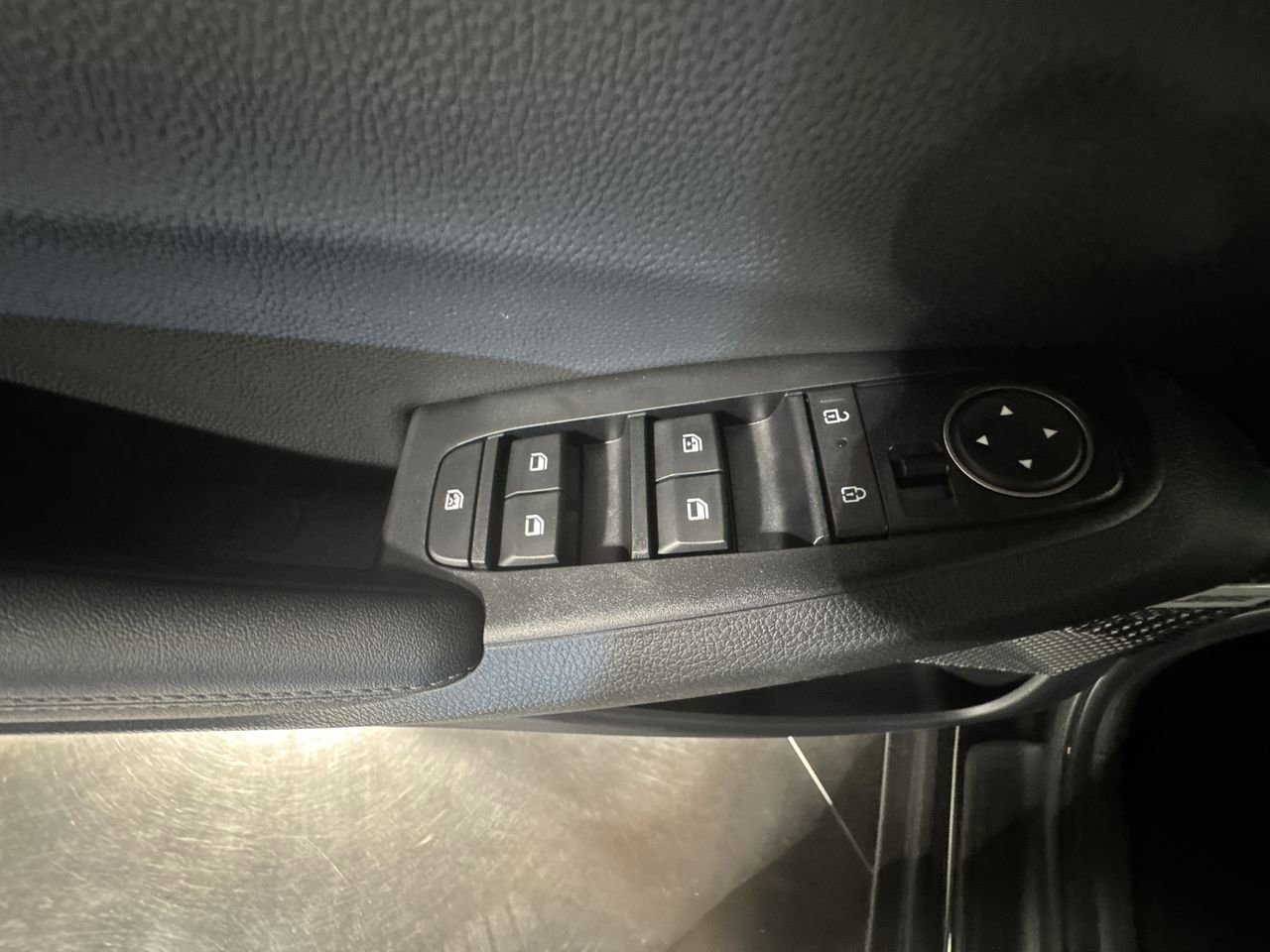 New 2026 Kia Seltos SX image 19