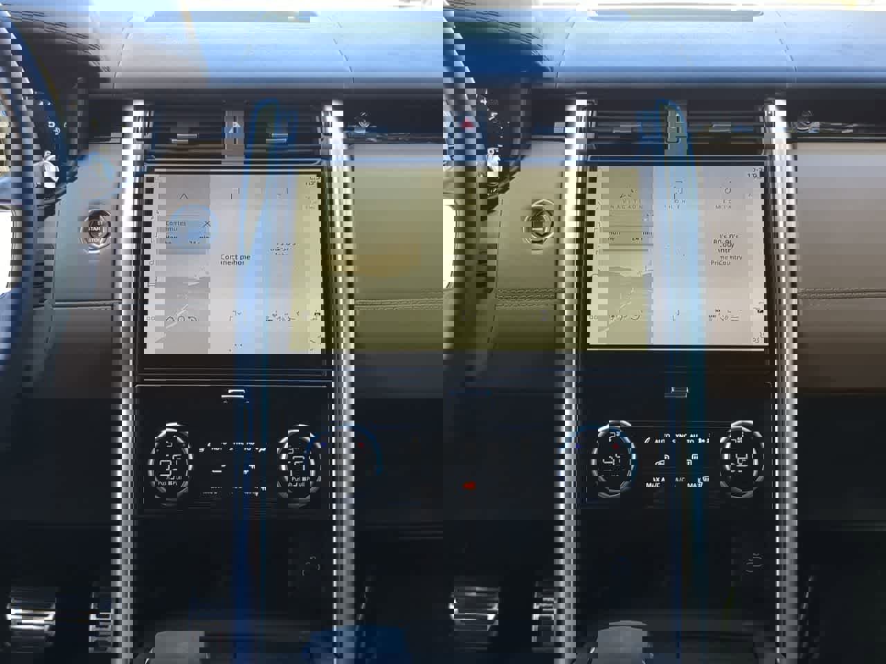 Used 2023 Land Rover Discovery HSE R-Dynamic image 31