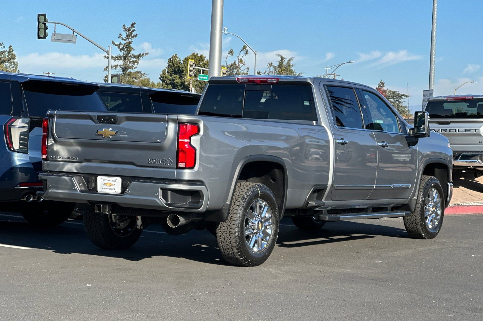 New 2026 Chevrolet Silverado 2500 High Country w/ Max Trailering Package image 4