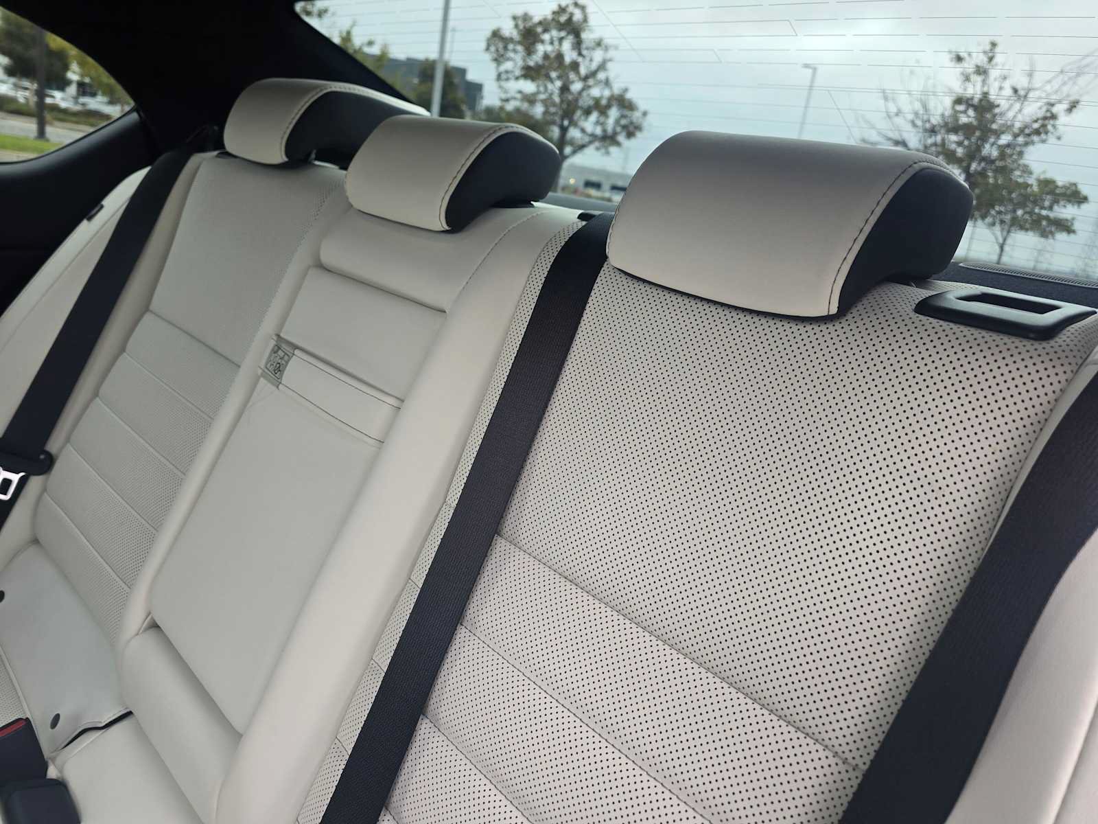 Used 2022 Lexus IS 500 RWD image 17