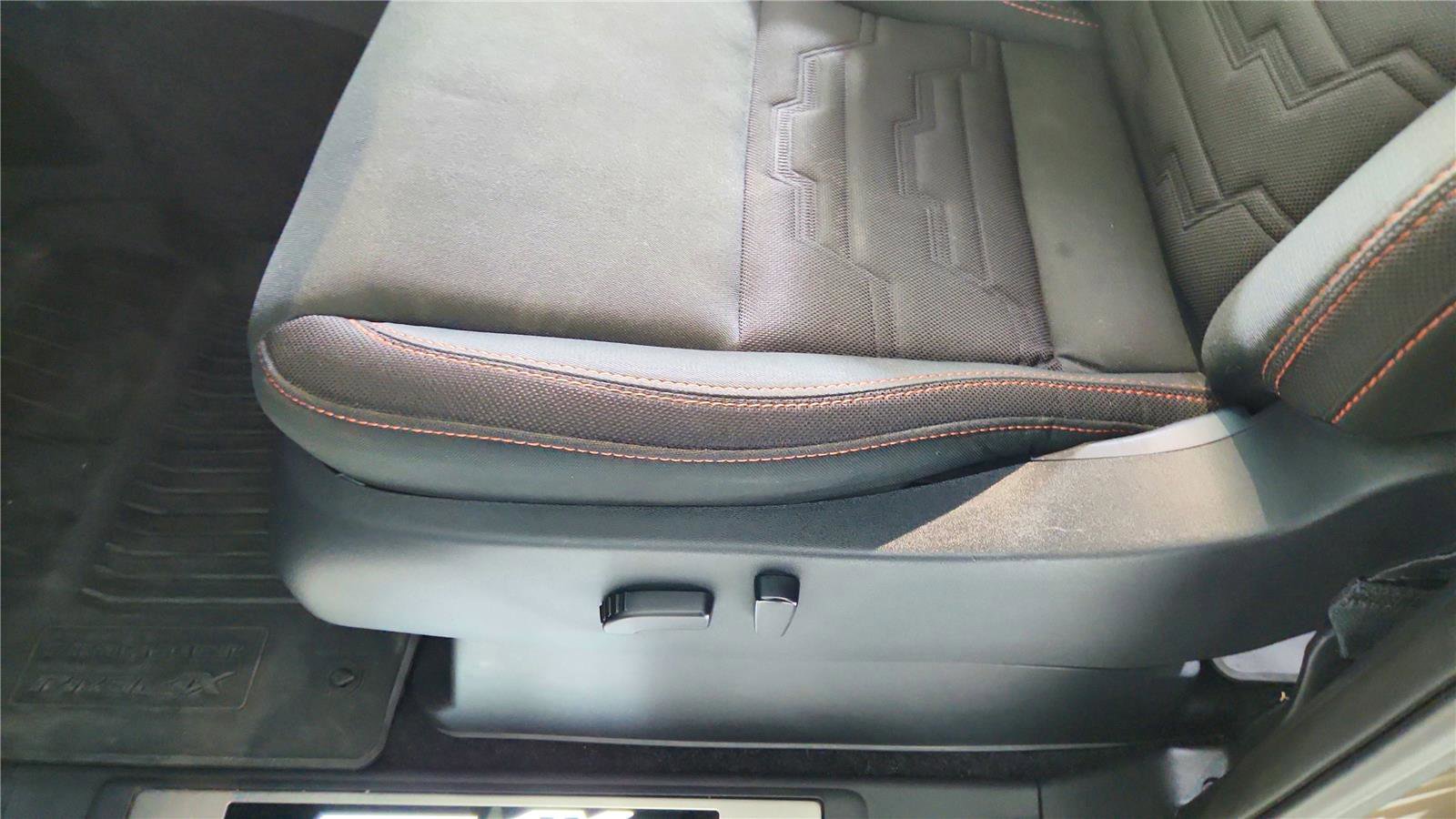 Used 2023 Nissan Frontier PRO-4X w/ Pro Convenience Package image 17