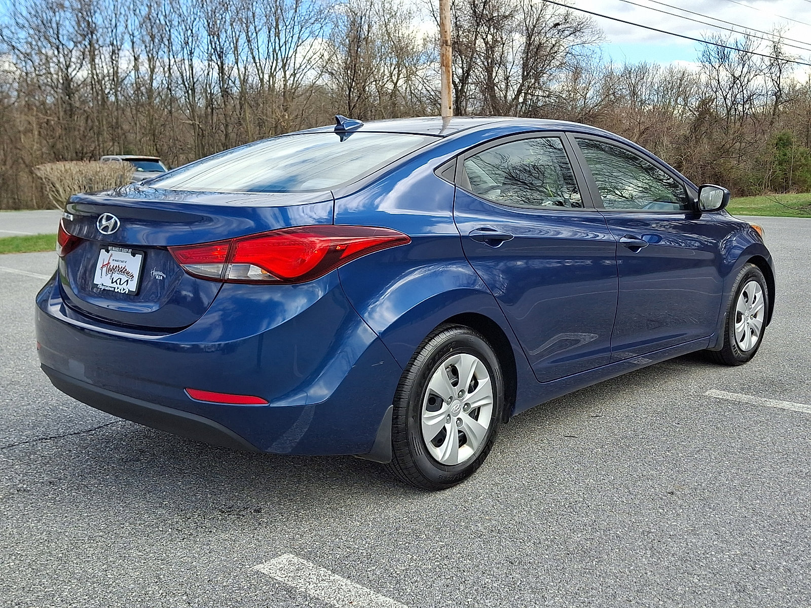 Used 2016 Hyundai Elantra SE FWD image 6