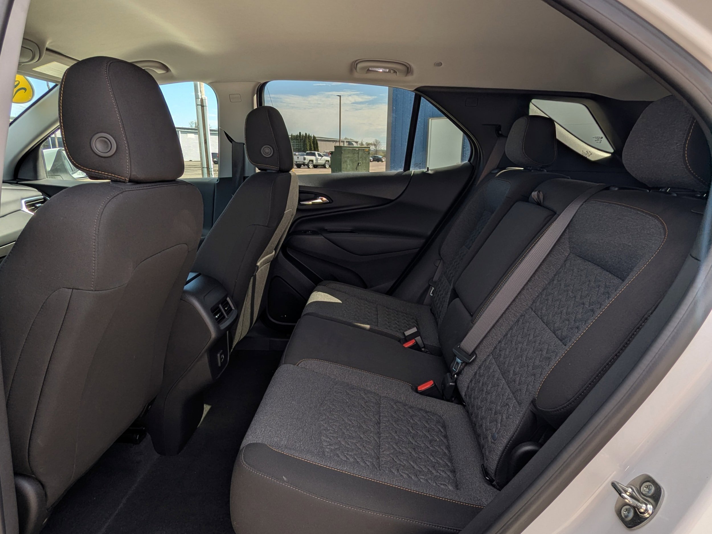 Used 2024 Chevrolet Equinox LT AWD/4WD image 3