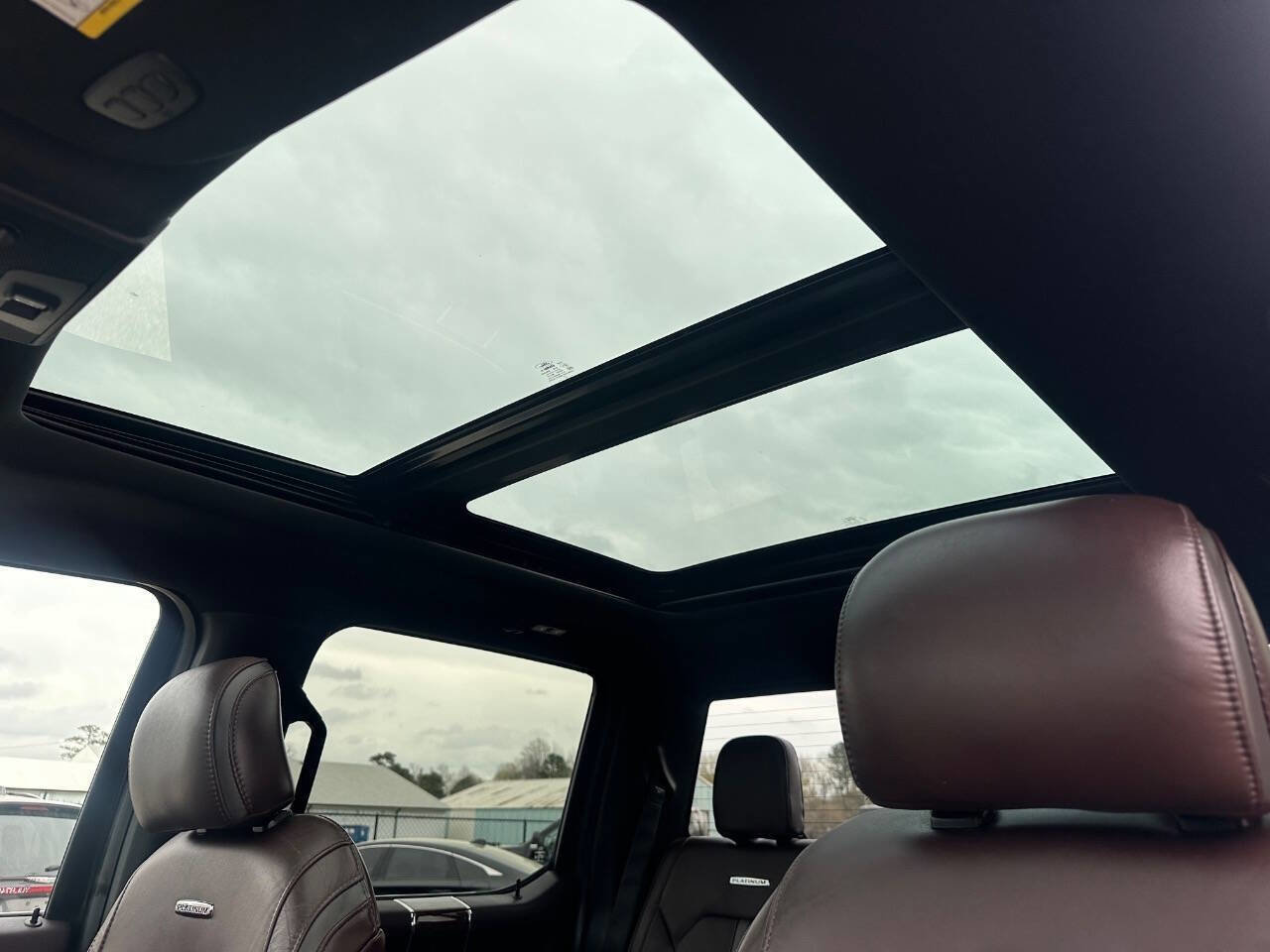 Used 2015 Ford F150 Platinum image 33