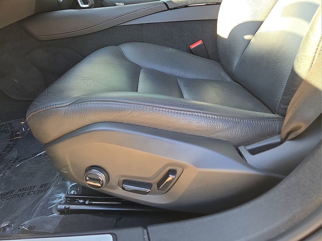 Certified 2023 Volvo S60 T8 Plus image 24