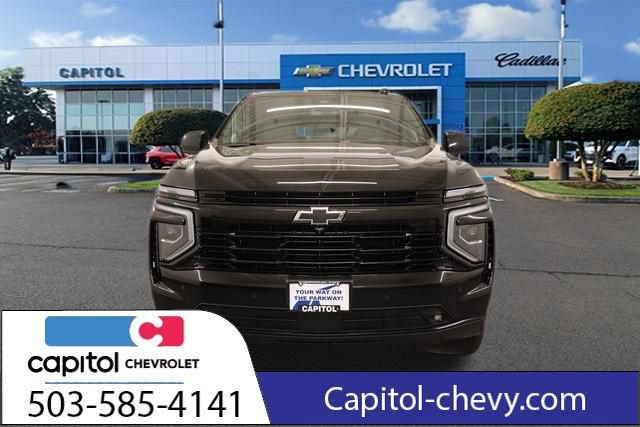 Used 2025 Chevrolet Suburban RST w/ Comfort Package AWD/4WD image 8