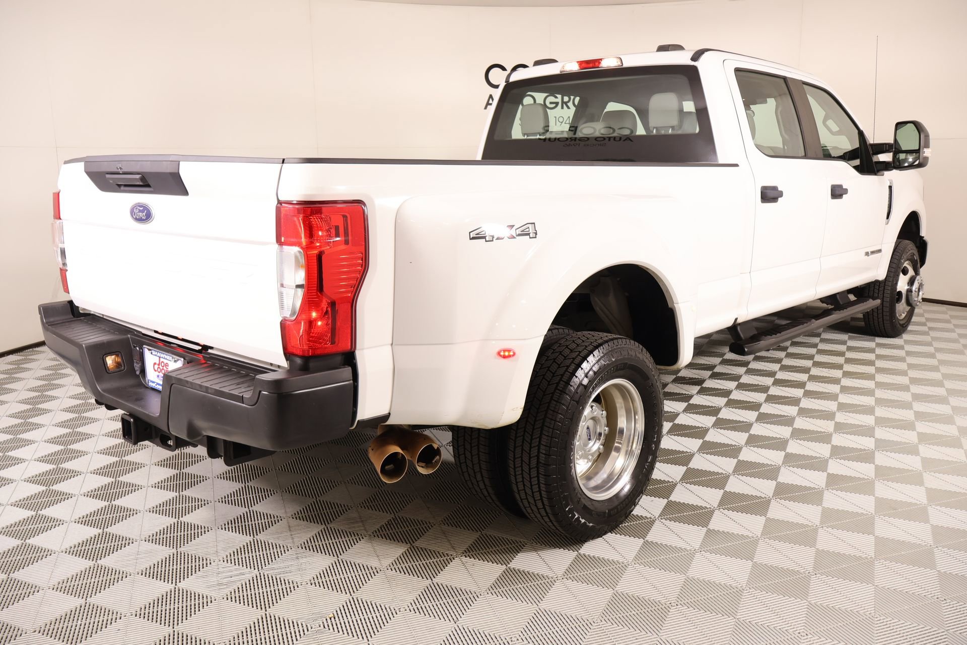 Used 2020 Ford F350 XL w/ Power Equipment Group AWD/4WD image 19