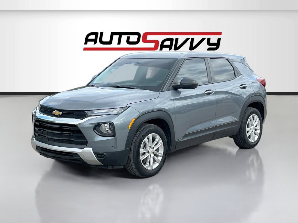 Used 2021 Chevrolet TrailBlazer LS w/ LPO, Blackout Package FWD image 3