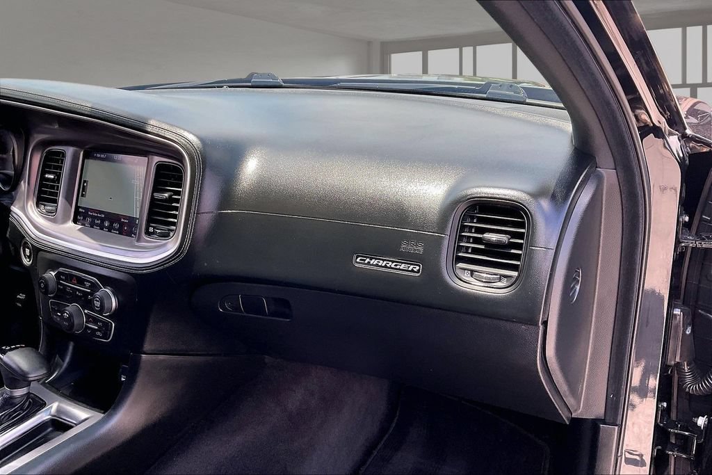 Used 2019 Dodge Charger SXT w/ Plus Group AWD/4WD image 25