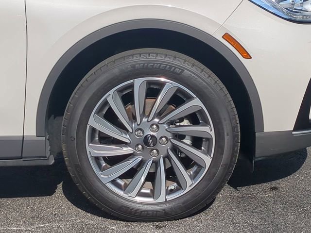 Used 2023 Lincoln Corsair Reserve image 11